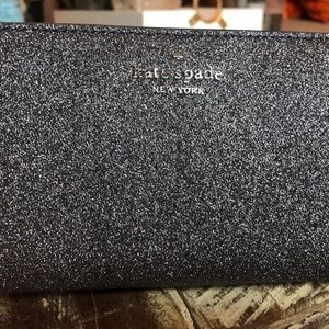 New in box! Kate Spade medium bi-fold wallet